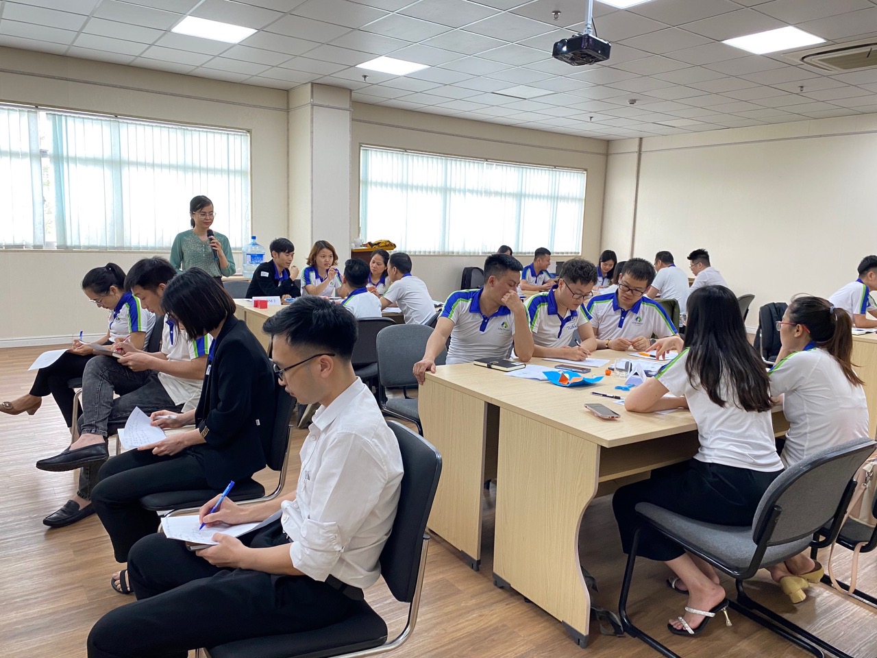 Buổi đào tạo và workshop quản trị cùng doanh nghiệp — 9